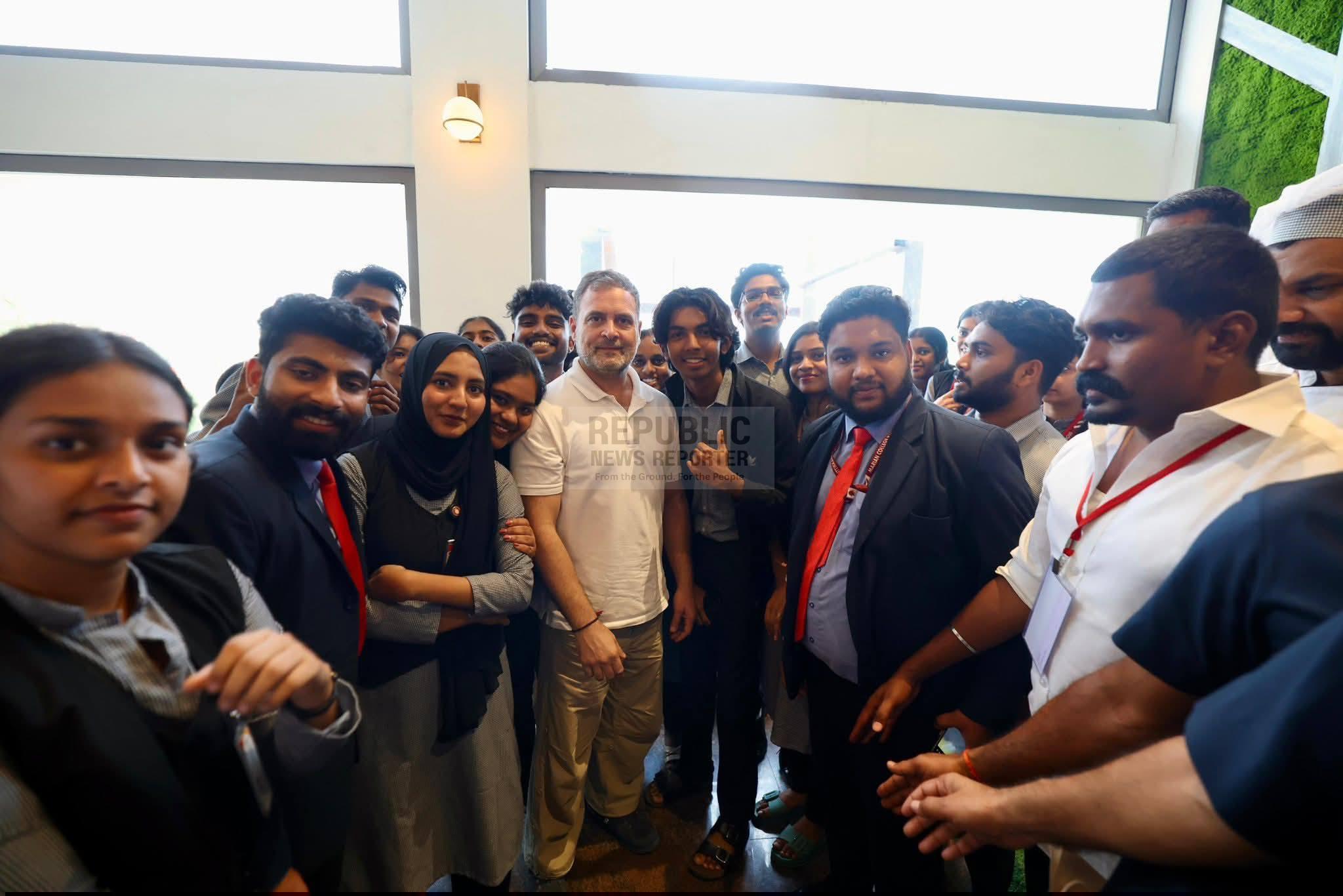 “യുവജനങ്ങളാണ് ഇന്ത്യയുടെ ഭാവി”